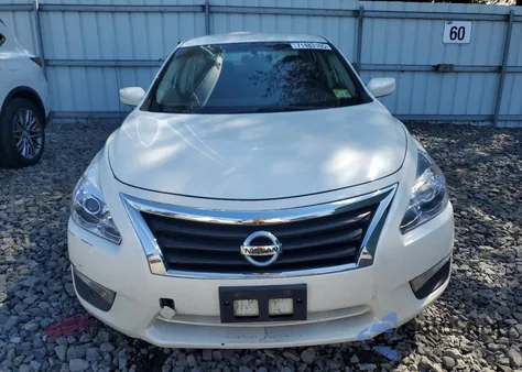 2014 Nissan Altima 2.5 from USA, damaged, VIN 1N4AL3AP5EN349678